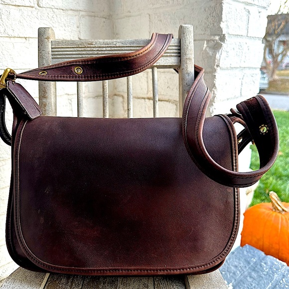 VINTAGE Coach 9951 Brown Leather Patricia's Legacy Flap Shoulder Bag - Picture 12 of 16